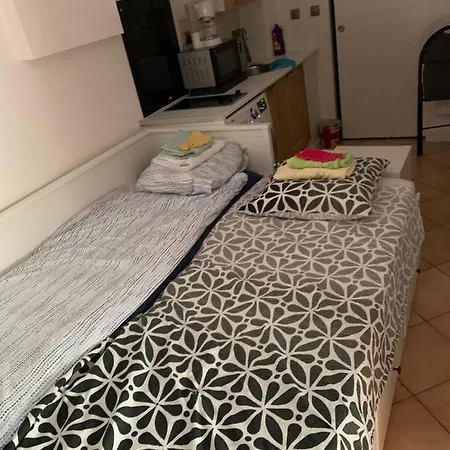 Studio Tout Confort Climatise Et Piscine - 2 P Vaulx-en-Velin